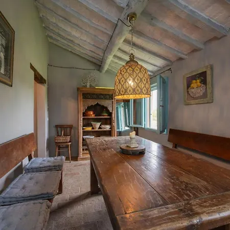 Tatil Evi Historic With Loggia In *