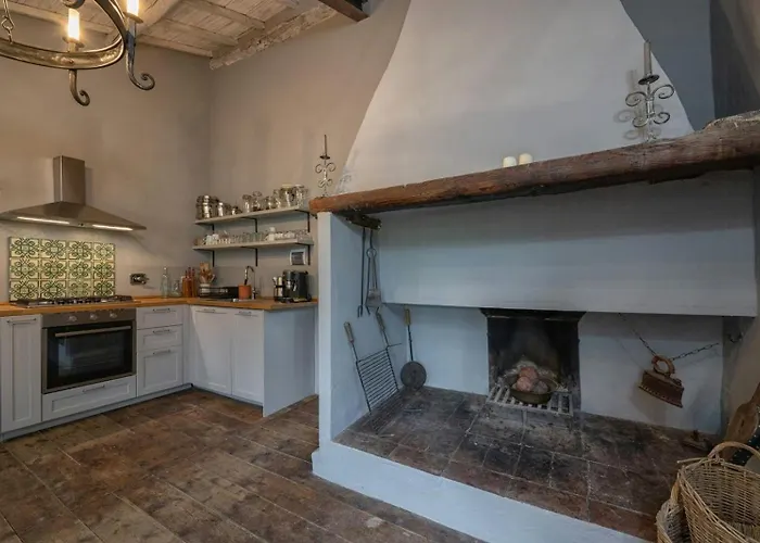 Historic With Loggia In Tatil Evi Cortona